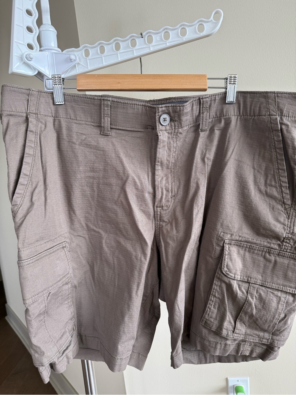 Sonoma Taupe Men's Cargo Shorts